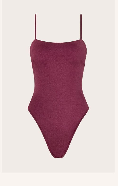 One Piece Tank Cassis