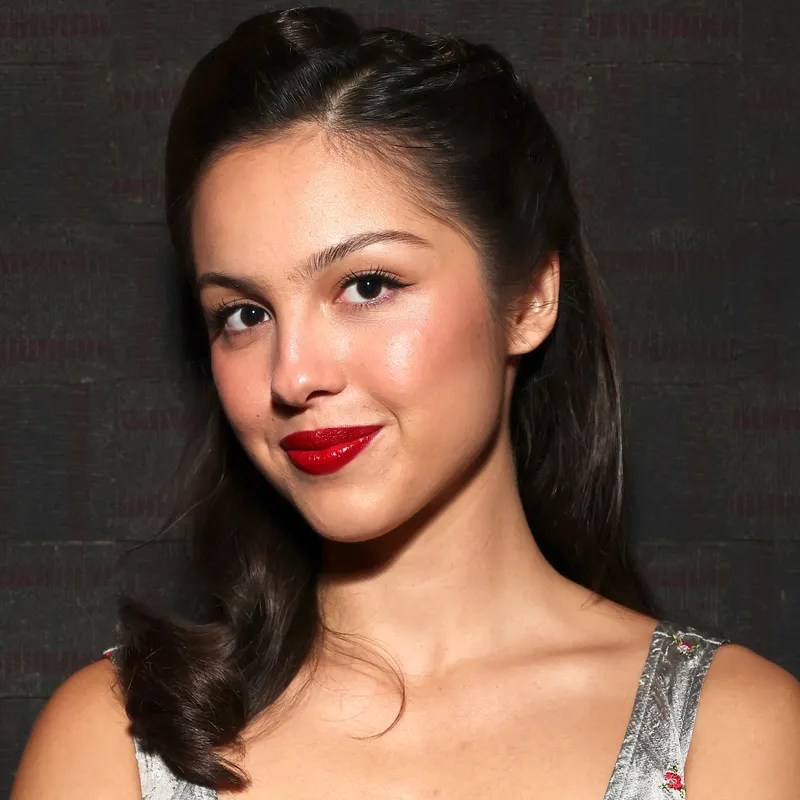 Olivia Rodrigo Wore the Most '90s (and Least Expensive) Hair Accessory