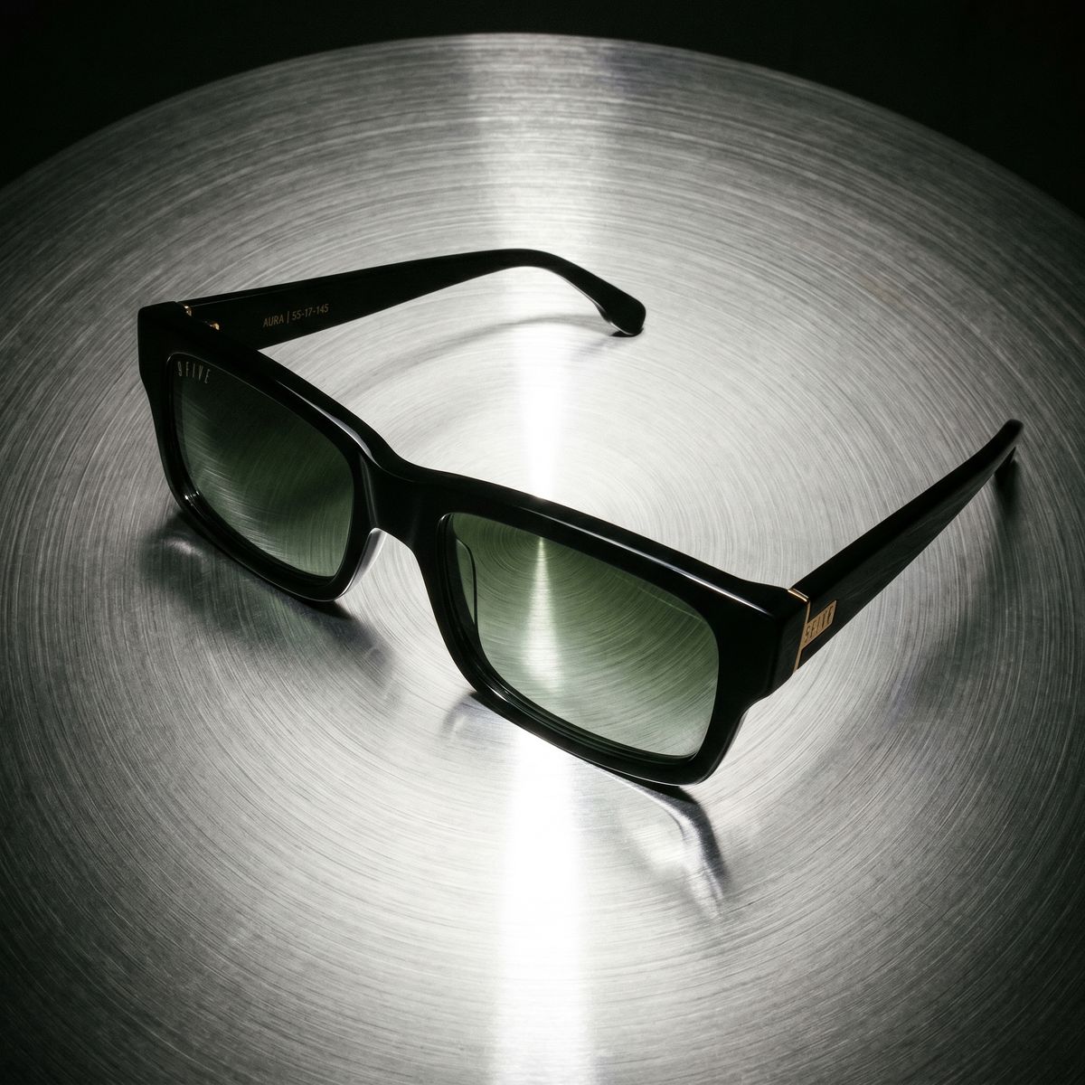 Shop Aura Gradient Green
