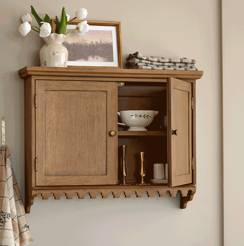 SHOP SHELVES + ORGANIZATION