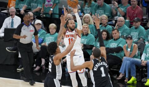 Jalen Brunson delivers clutch performance as Knicks rally to win Game 1