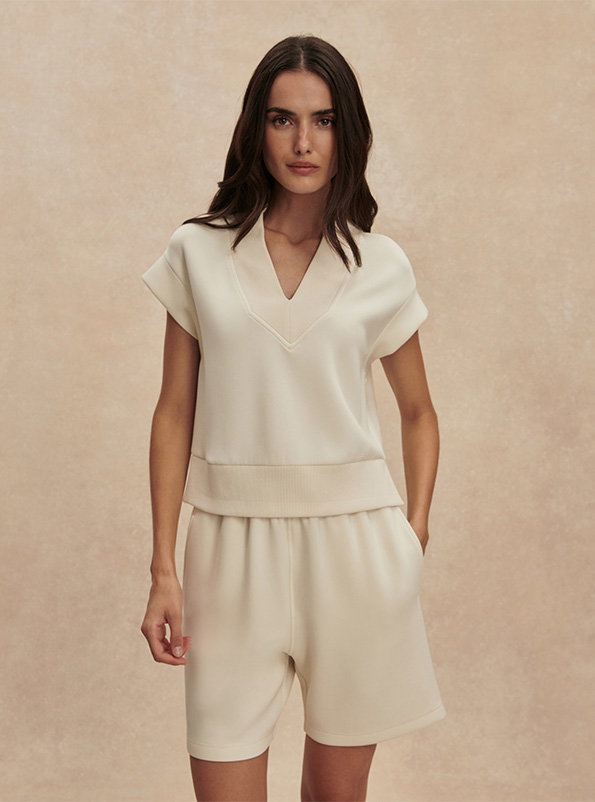 Delphi v neck.