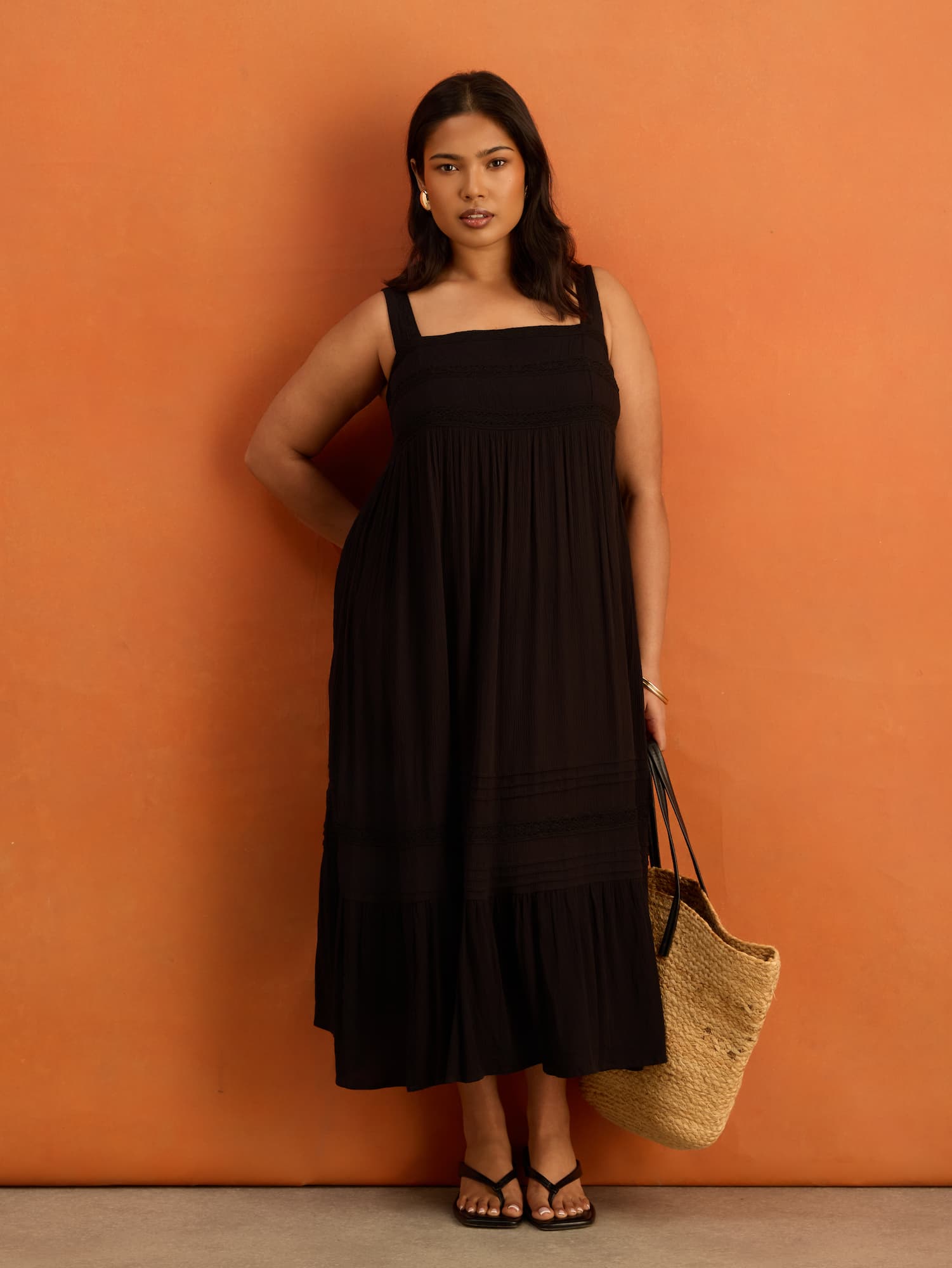Black Crinkle Pintuck Lace Trim Midaxi Dress