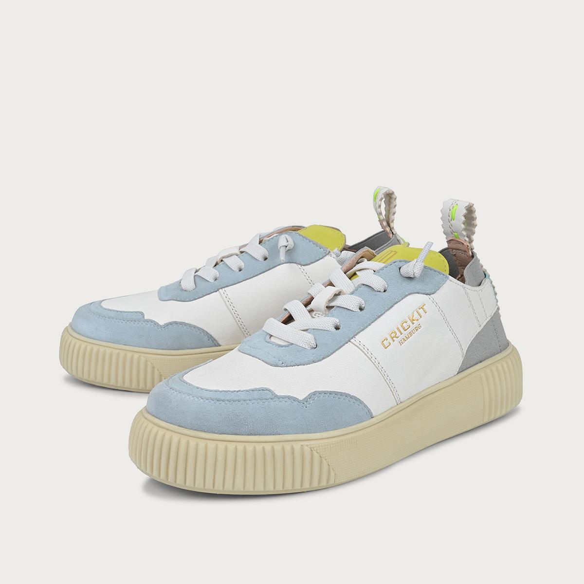 OAKLI Hellblau Extra Leichter Sneaker aus Leder mit EASY-IN und Wechselfußbett
