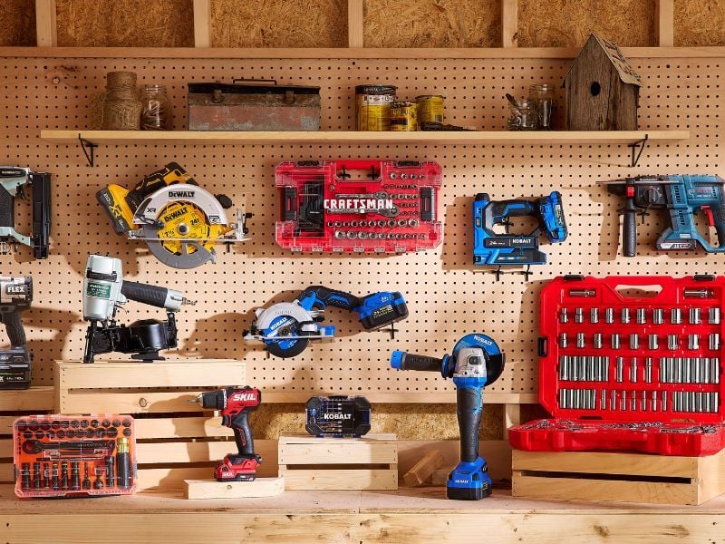 Lowe's lifestyle image