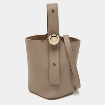 Pebble Mini Beige Leather Buck