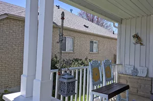 The gorgeous way she got more privacy on her front porch