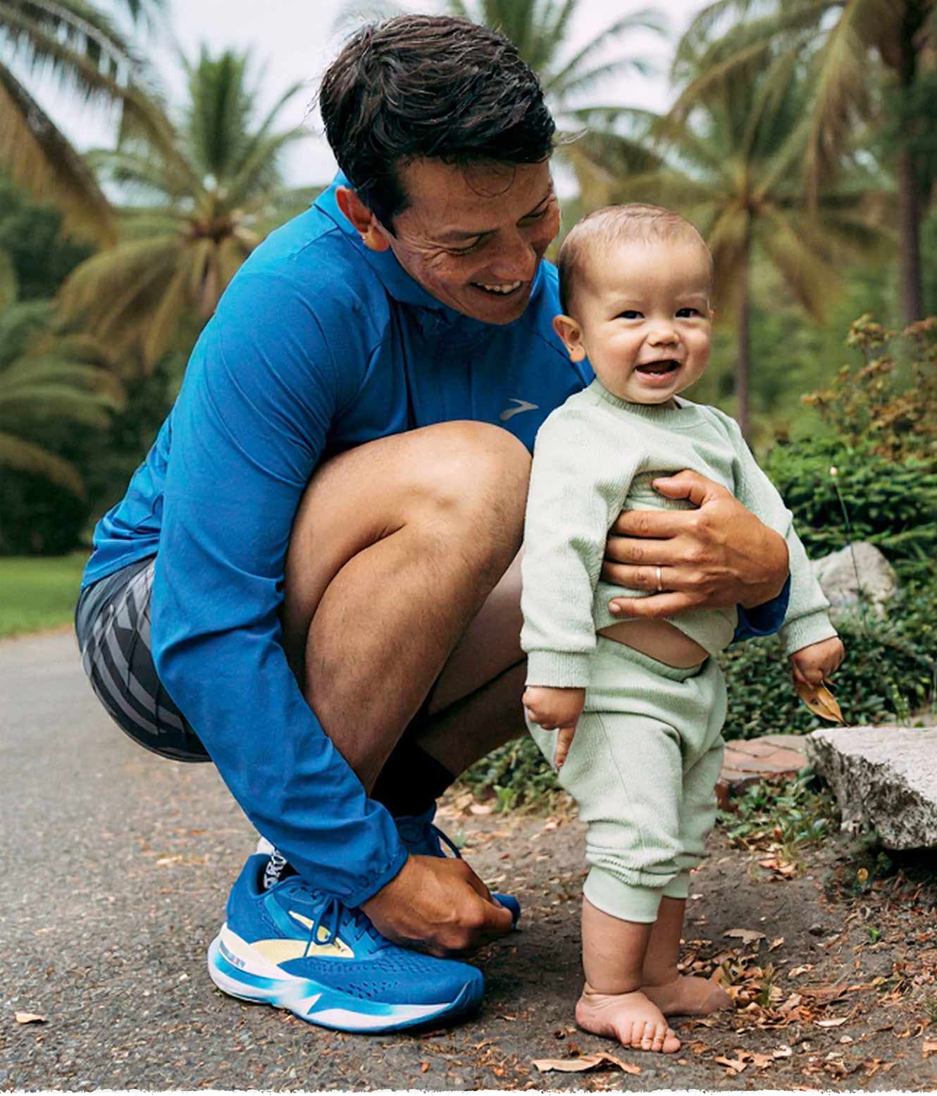Supportive stability and trusted comfort for daily training and all-day wear.