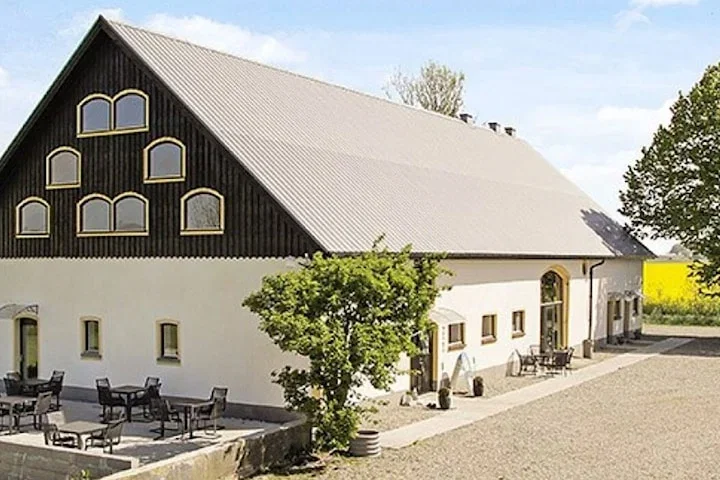 2 nätter för 2 personer inkl. frukost på Hotel Borrby på Österlen
