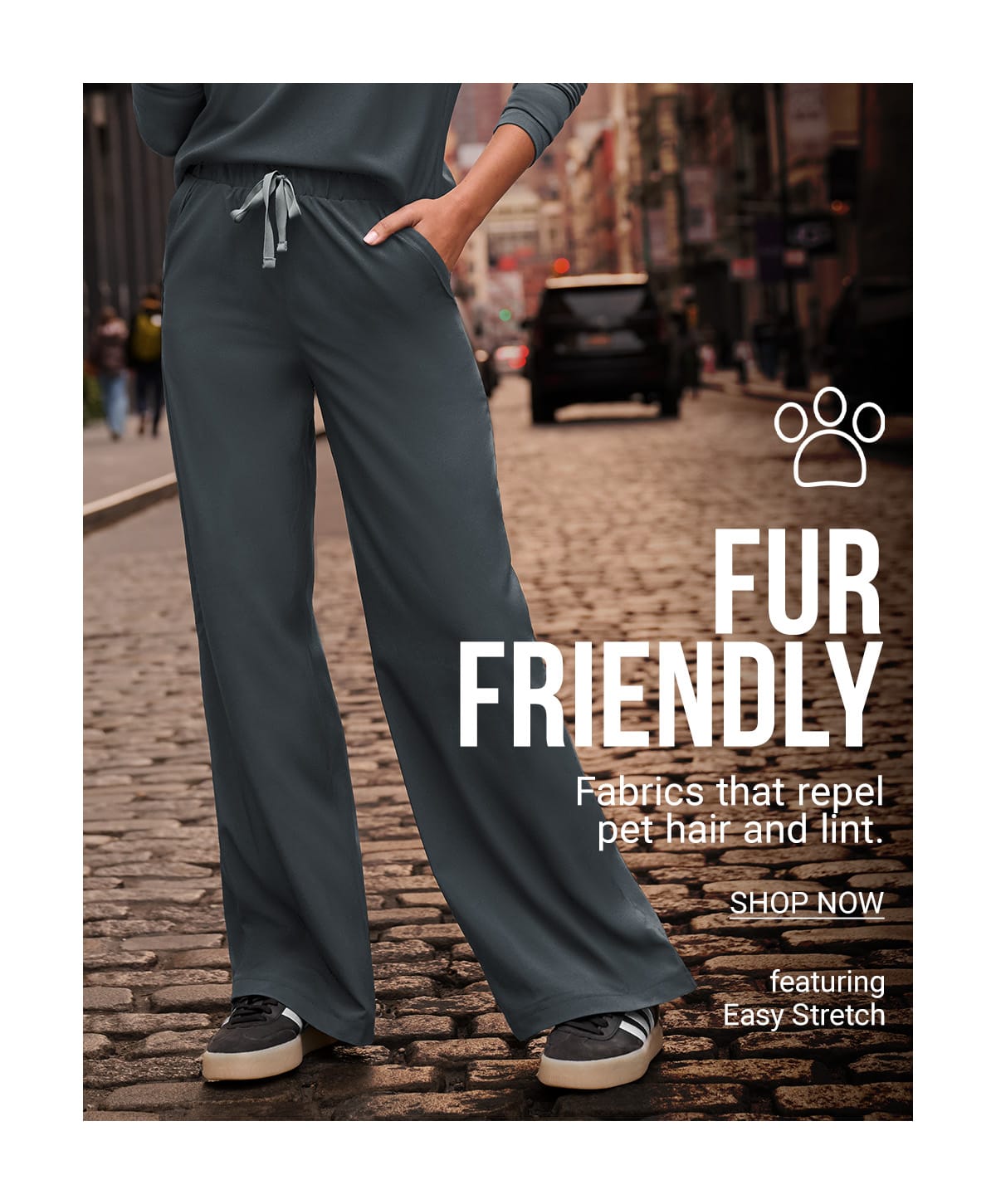 Relaxed Fit Wide Leg Pant >
