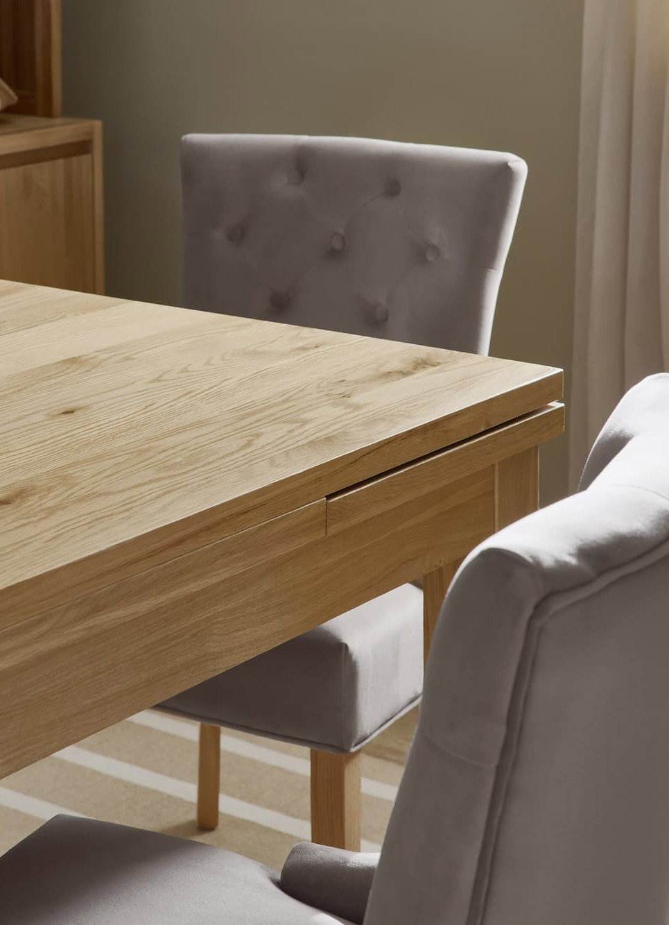 Pembroke Extending Dining Table with 4 Chairs