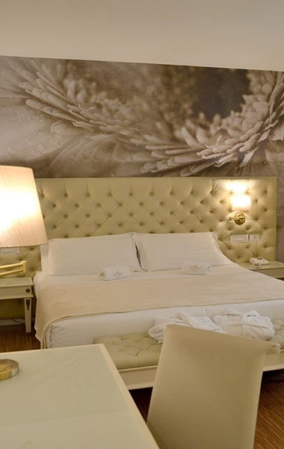 Hotel Doppelzimmer mit Doppelbett