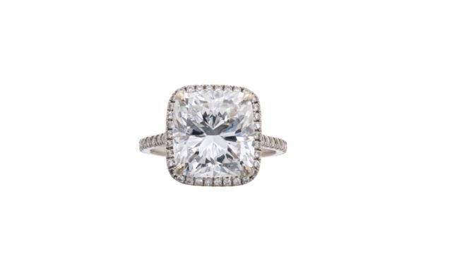  Luxury Buyer's Guide: Cushion Cut Diamond
