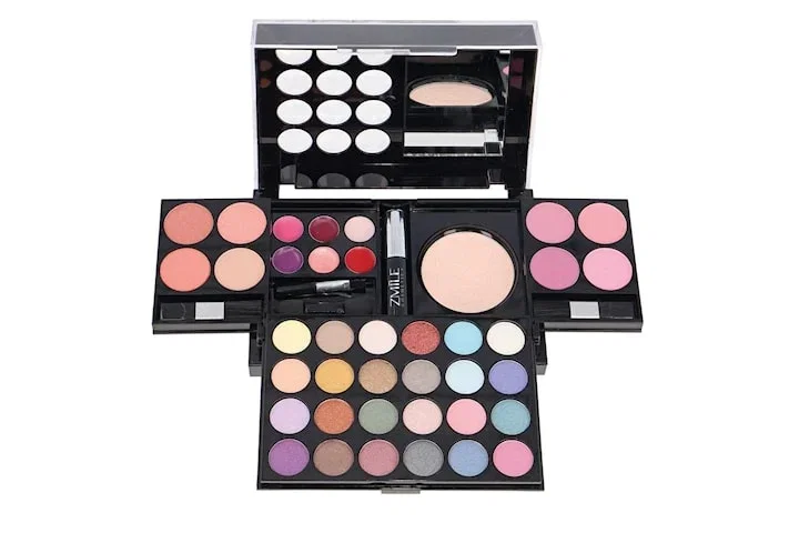 Zmile Cosmetics Makeup Set All You Need To Go Vegan
