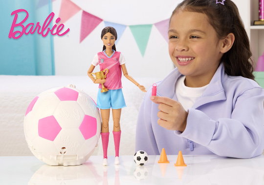 Barbie Team Roll & Reveal Football Player Set