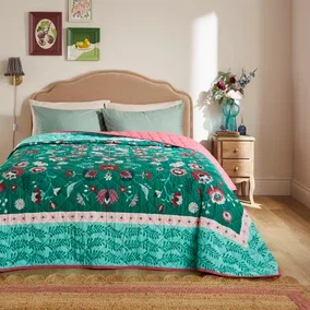Zarmina Bedspread