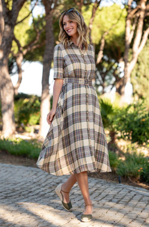 Ladies House of Bruar Linen Horn Button Dress