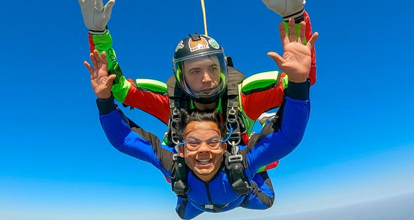 Tandem Skydive from 10,000 Feet – Nashville Area