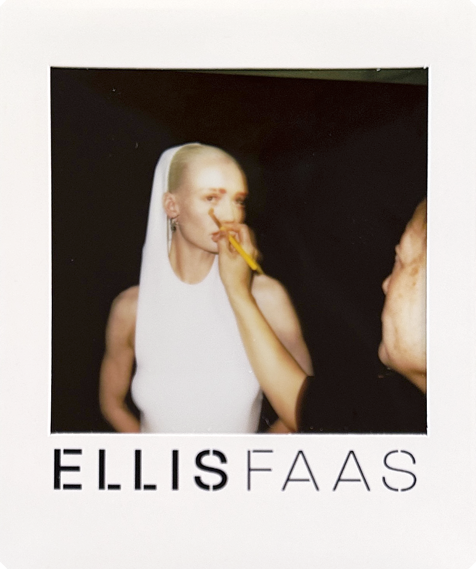 Ellis Creamy Eyes behind the scenes