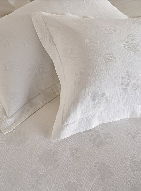 elisa bed linen collection