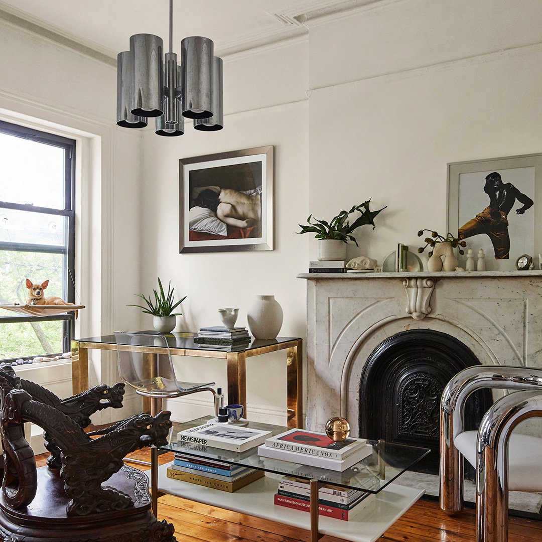 This Photographer Has Seating for 10 in Her 700-Square-Foot Brooklyn Home