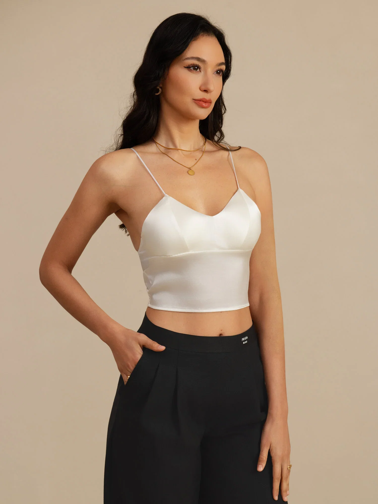 19Momme Silk Crop Top Spaghetti Strap V Neck Camisoles with Built-in Bra