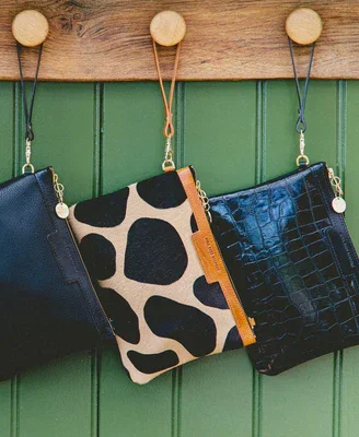 Diana Clutch in Giraffe Spot