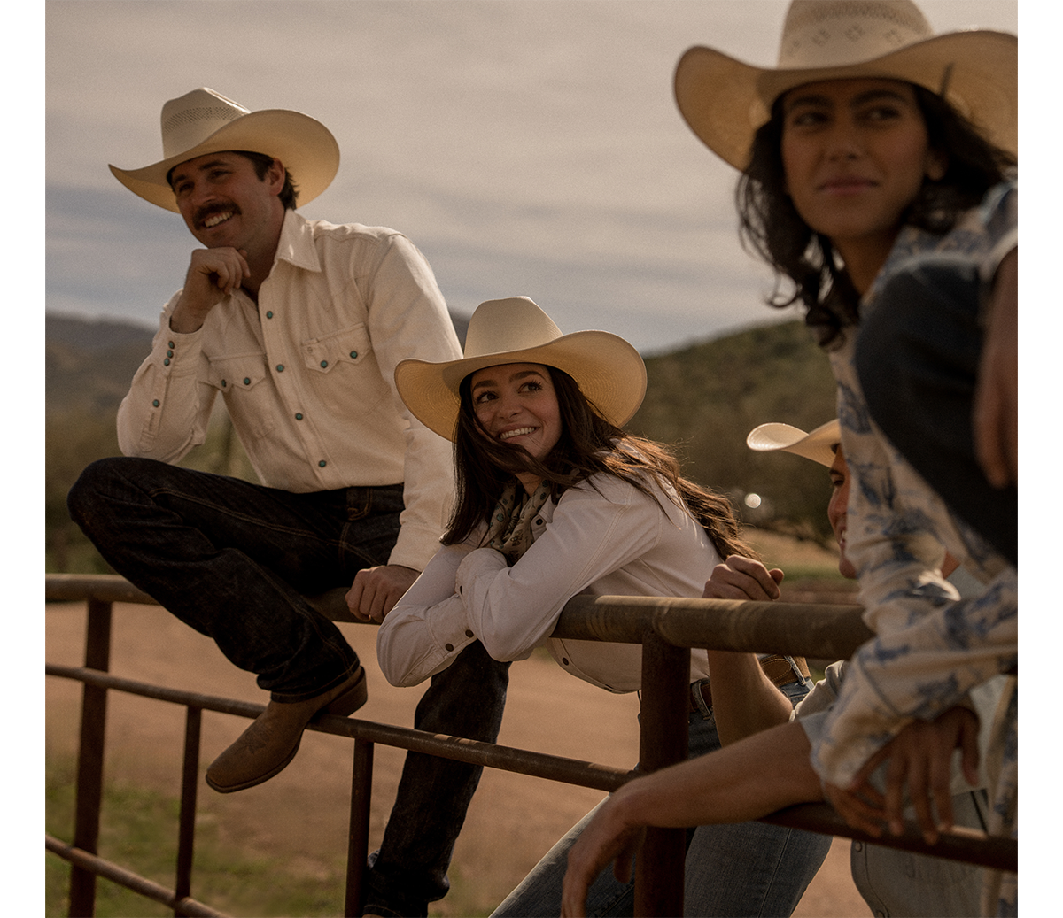 WESTERN APPAREL