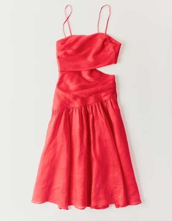 FLOWY DRESSES