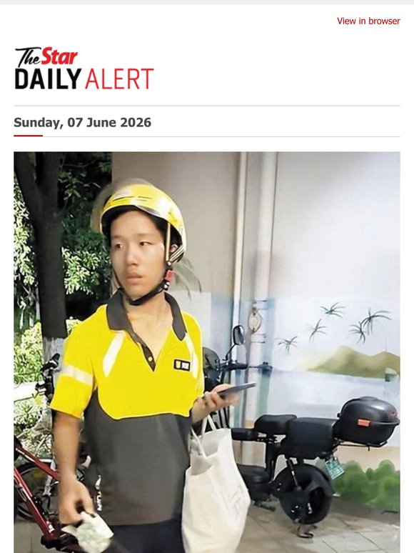 Chinese man, 19, lives under bridge with pet dog, works long hours to save for tuition