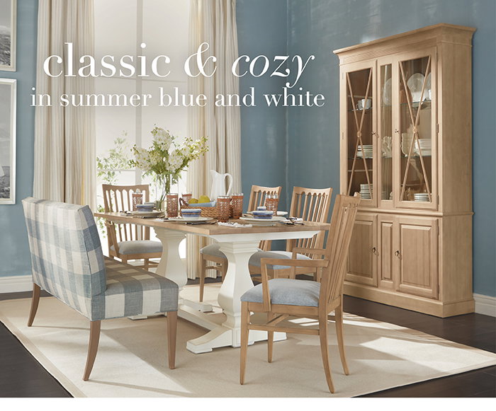 CLASSIC & COZY in summer blue and white