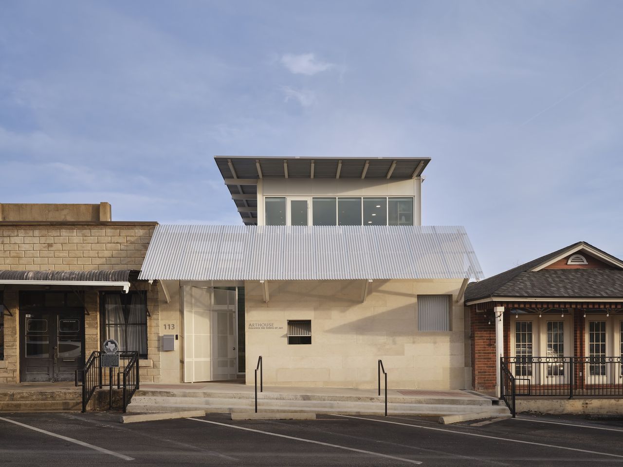 Art gallery, from street