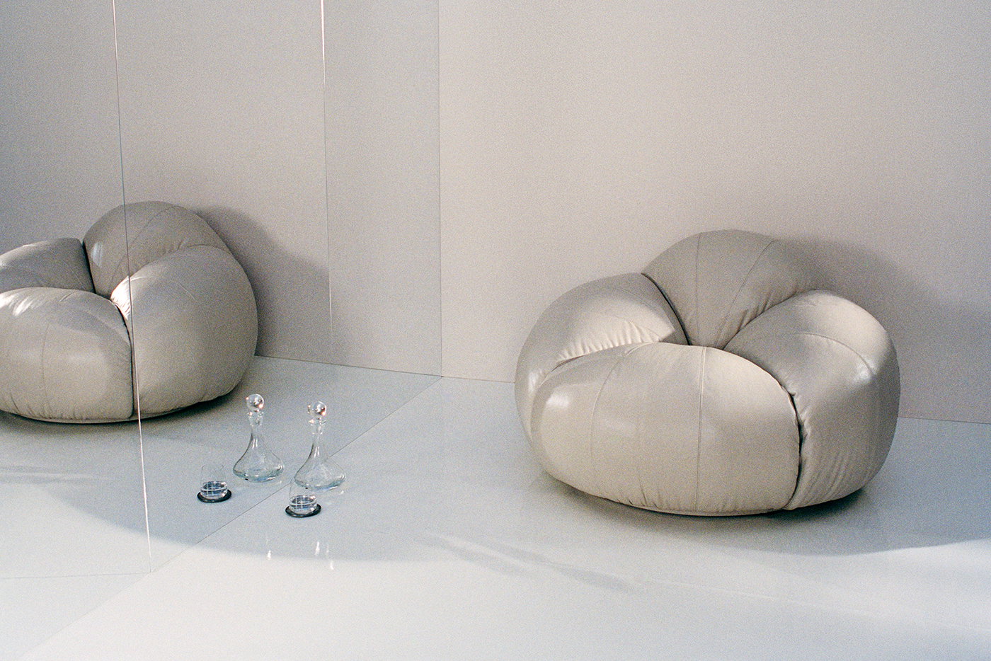 From Radical Design to Nowadays: The Tomato Armchair is Back