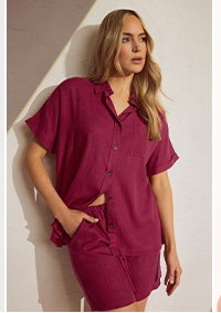 Dark Red Linen Tie Shorts