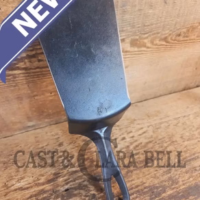Custom made Wagner Cast Iron Skillet Spatula.  Reclaimed #5 unmarked Wagner cast iron skillet.  Great gift!  SC24