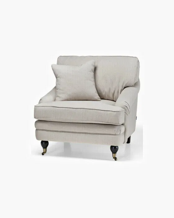 Howard Classic armchair sand