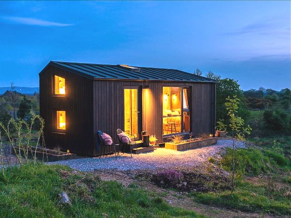 Dronagiri Cabins - snug cabincore in County Clare