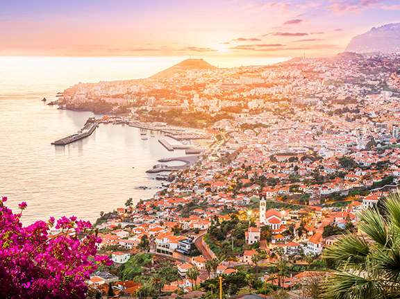 Panorama von Funchal im Abendlicht