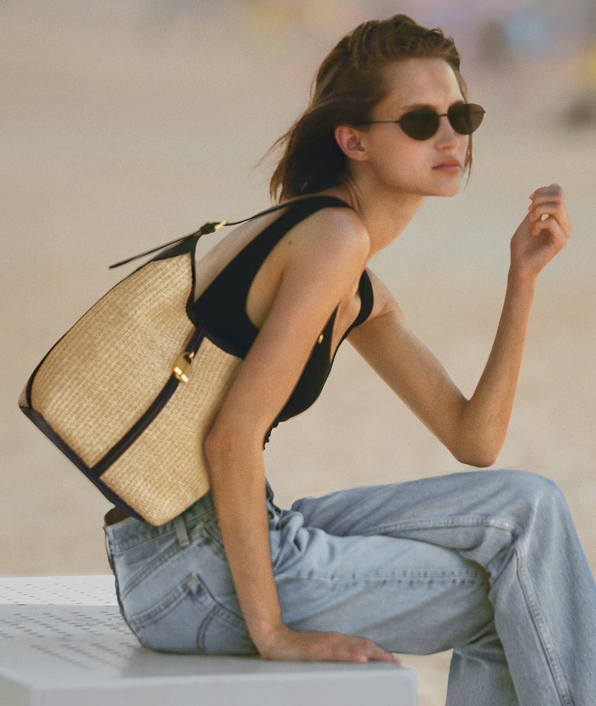 the siena bucket natural raffia