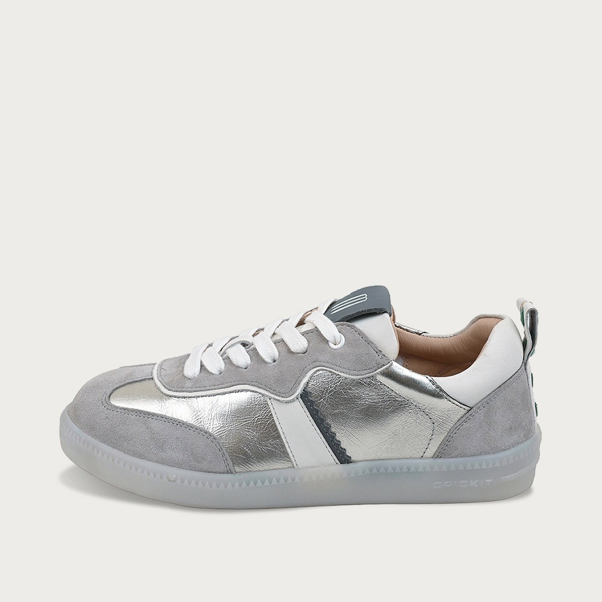 RONJA Metallic Extra Leichter Sneaker aus Leder mit Wechselfußbett und flexibler Sohle