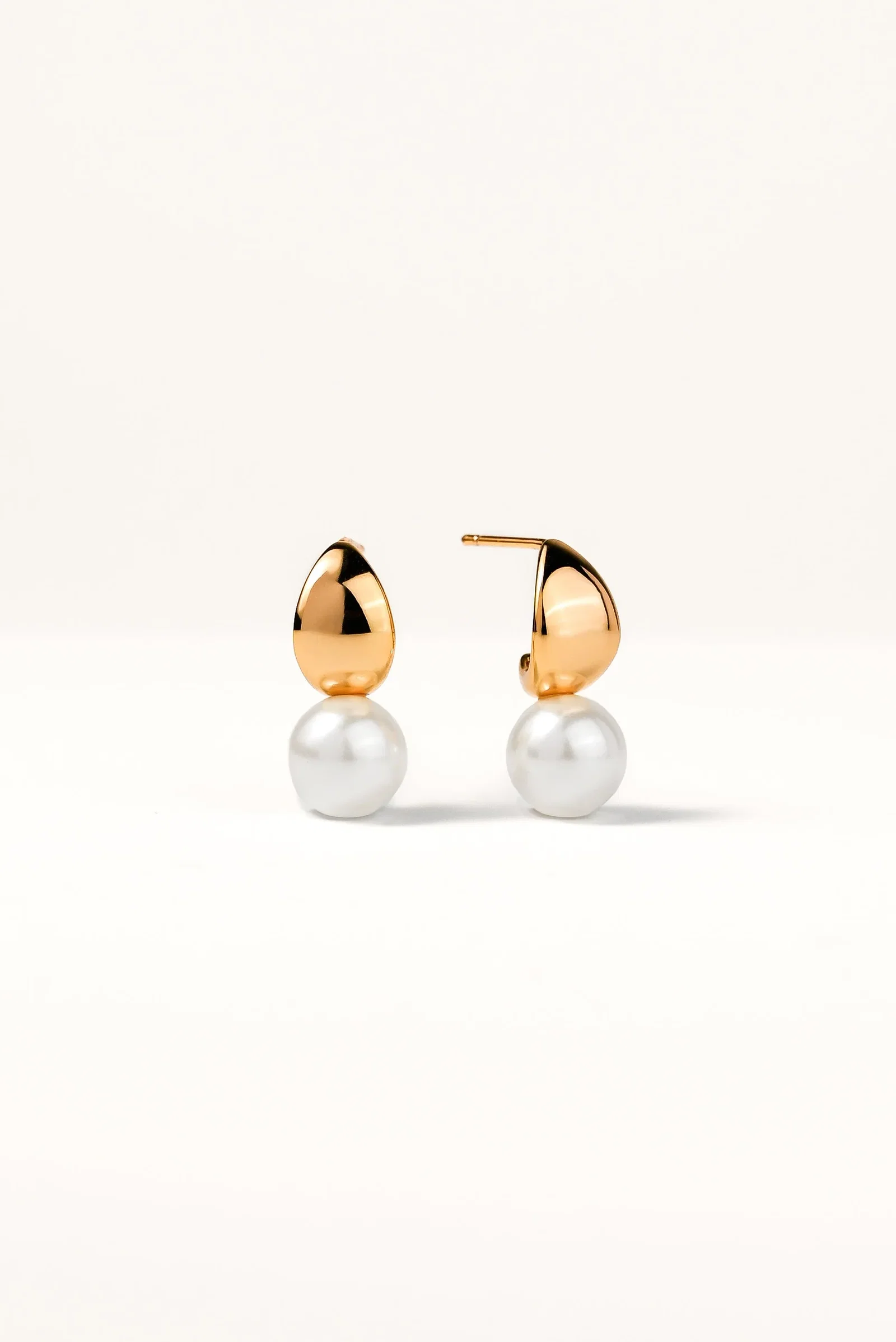 Image of Dew Pearl Drop Earrings