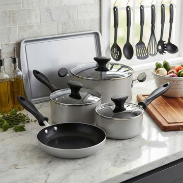 15-Piece Farberware Aluminum Cookware - 2 Colors