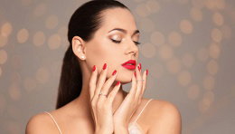 Маникюр и педикюр с покрытием гель-лаком в салоне красоты «Декольте»