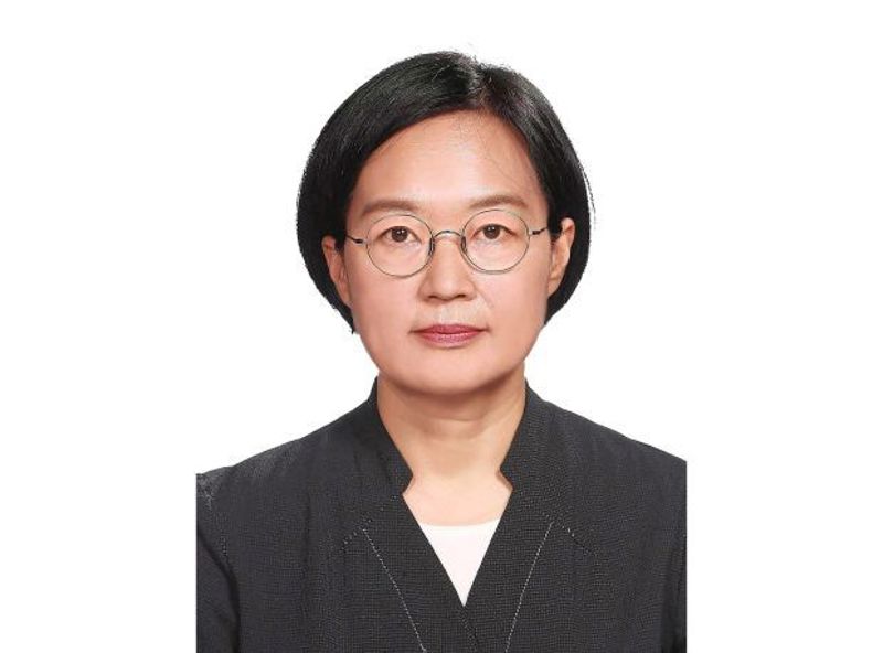Lee names second woman PM hopeful