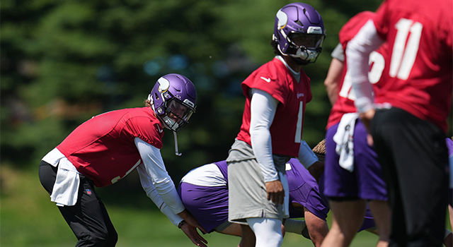 Kevin O'Connell: J.J. McCarthy, Kyler Murray very professional in Vikings' QB competition