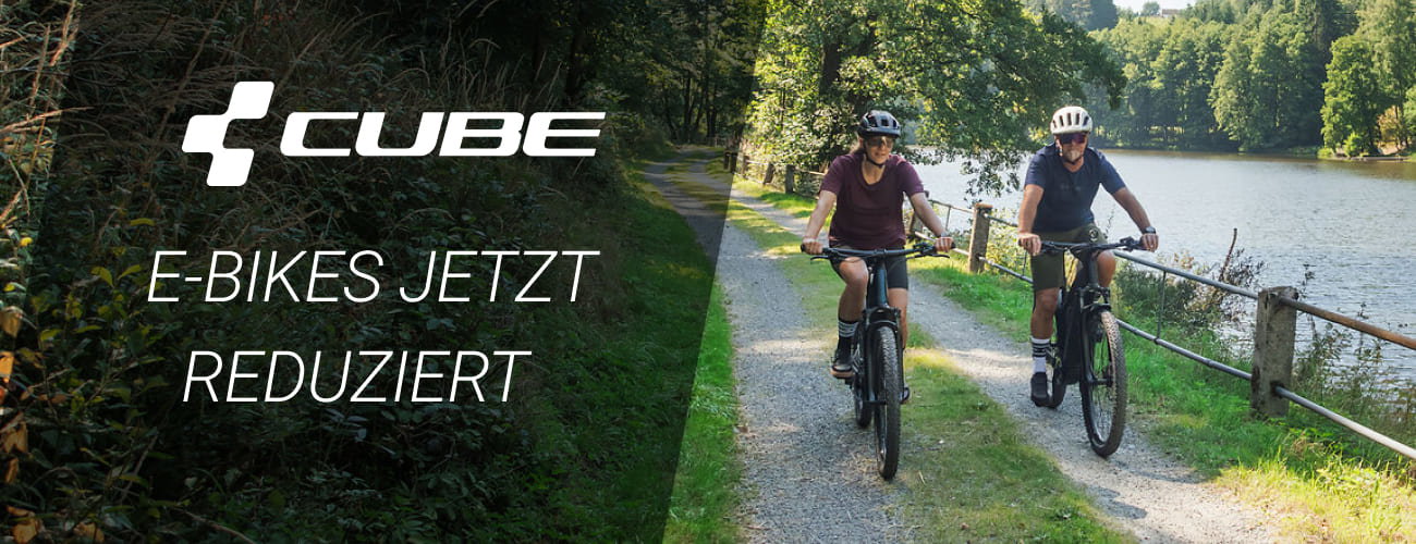 2 Radler auf Cube E-Bikes in der Natur