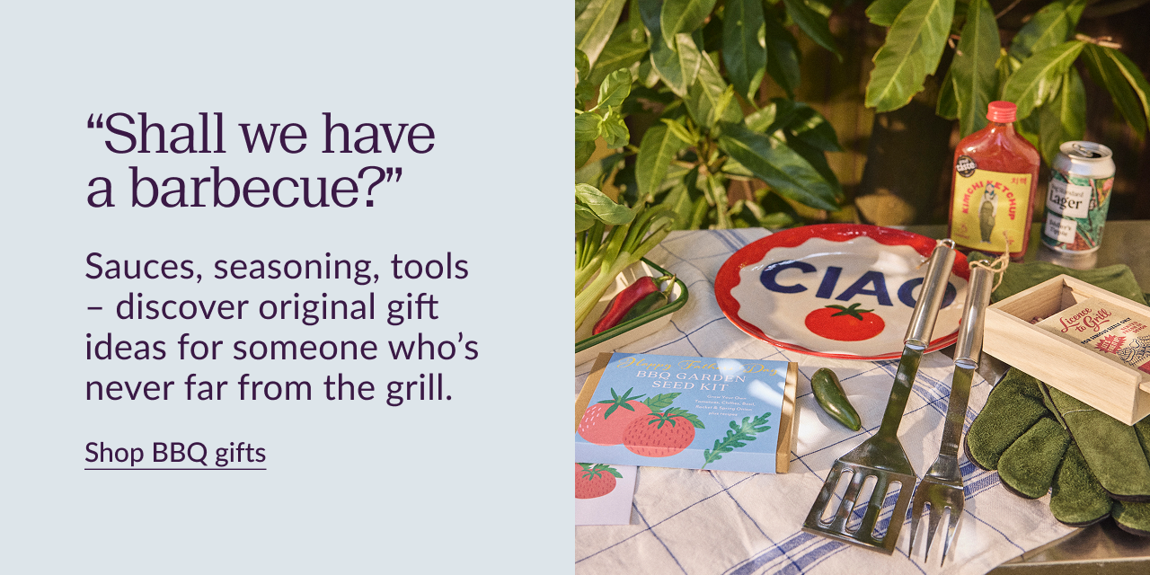 “Shall we have a barbecue?” Sauces, seasoning, tools – discover original gift ideas for someone who’s never far from the grill. Shop BBQ gifts