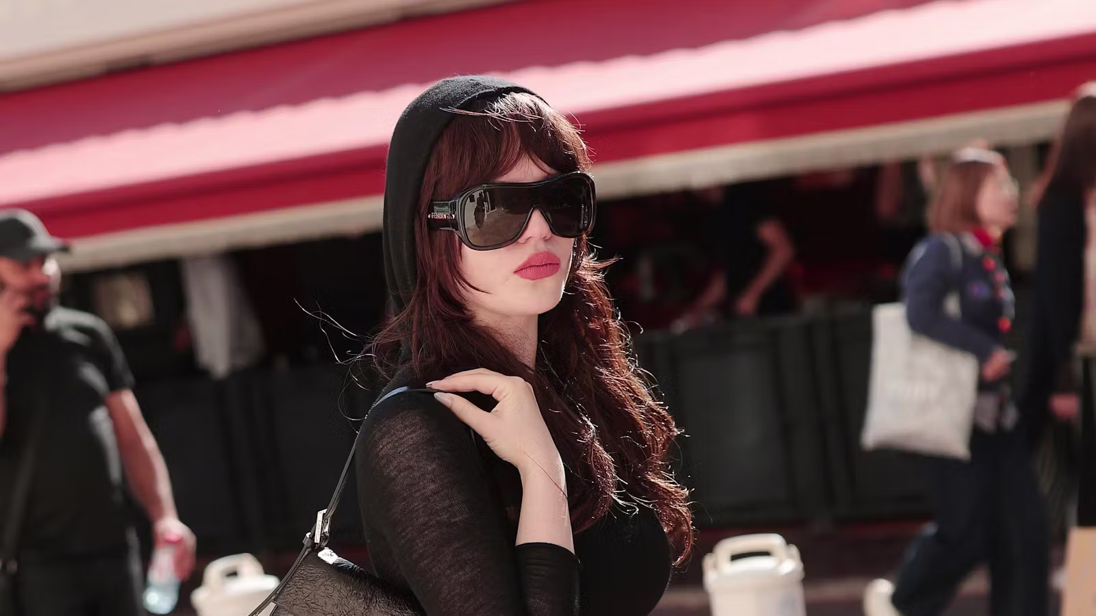 The ‘60s-Inspired Sunglasses Taking Over This Season