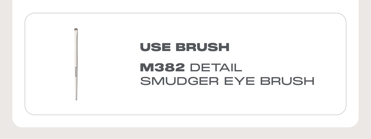Use Brush M382 Detail Smudger Eye Brush