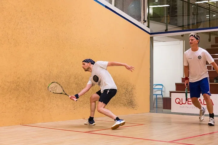 Gym, squash och pingis på Stockholm Squash och gym
